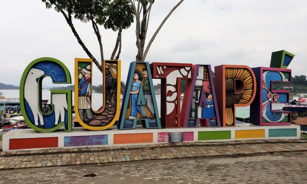 Living in Ecuador- Spanish Immersion #2 Guatape